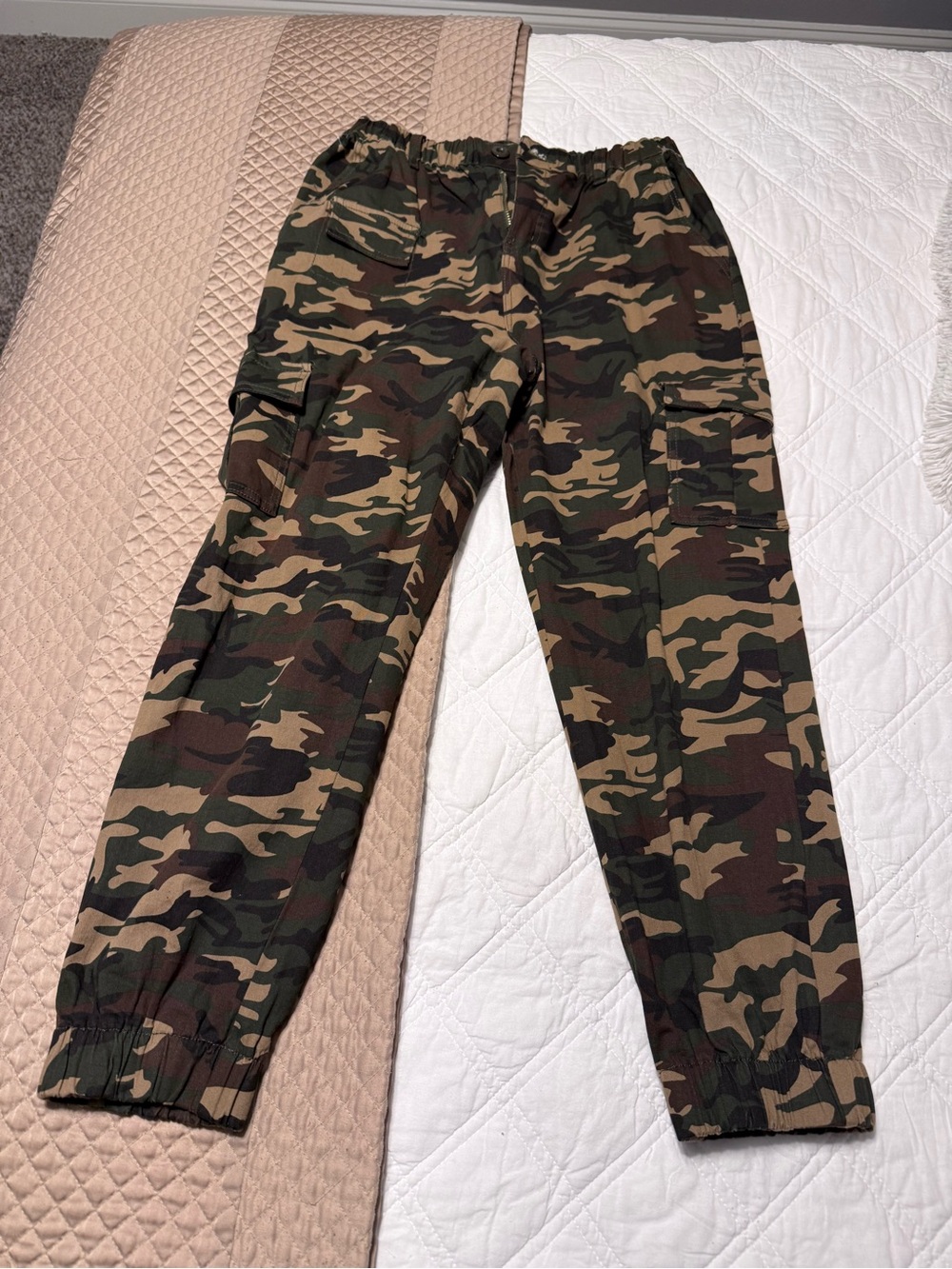 Fashion Nova Men's Camo Cargo Joggers - Green Brown